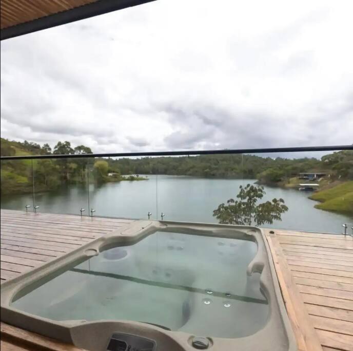 Sky House Cabana Guatape La Pradera  Ngoại thất bức ảnh