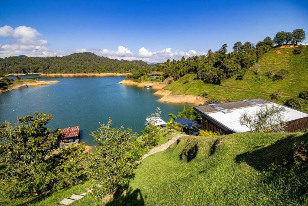 Sky House Cabana Guatape La Pradera  Ngoại thất bức ảnh