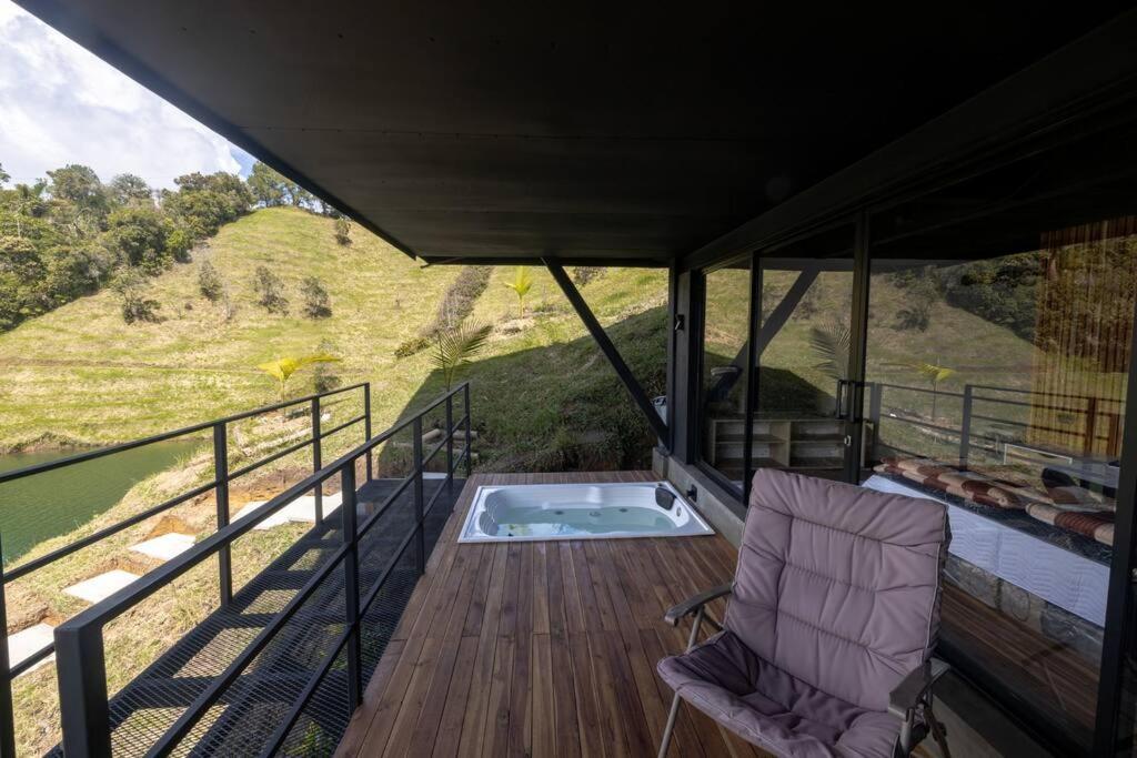 Sky House Cabana Guatape La Pradera  Ngoại thất bức ảnh
